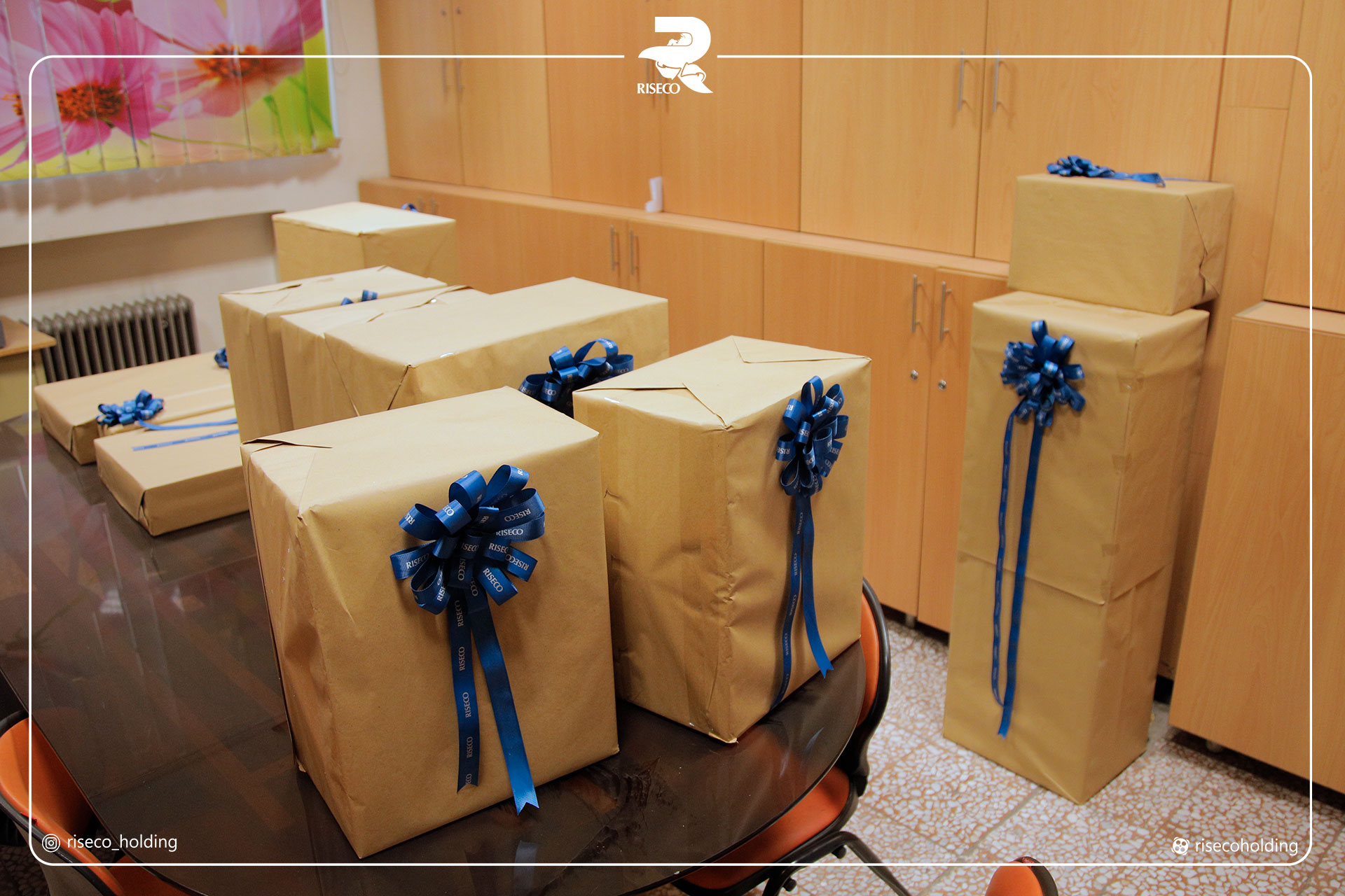 اهدای تجهیزات آموزشی و رفاهی به مدرسه اوتیسم توسط موسسه خیریه نیکوکاران راز